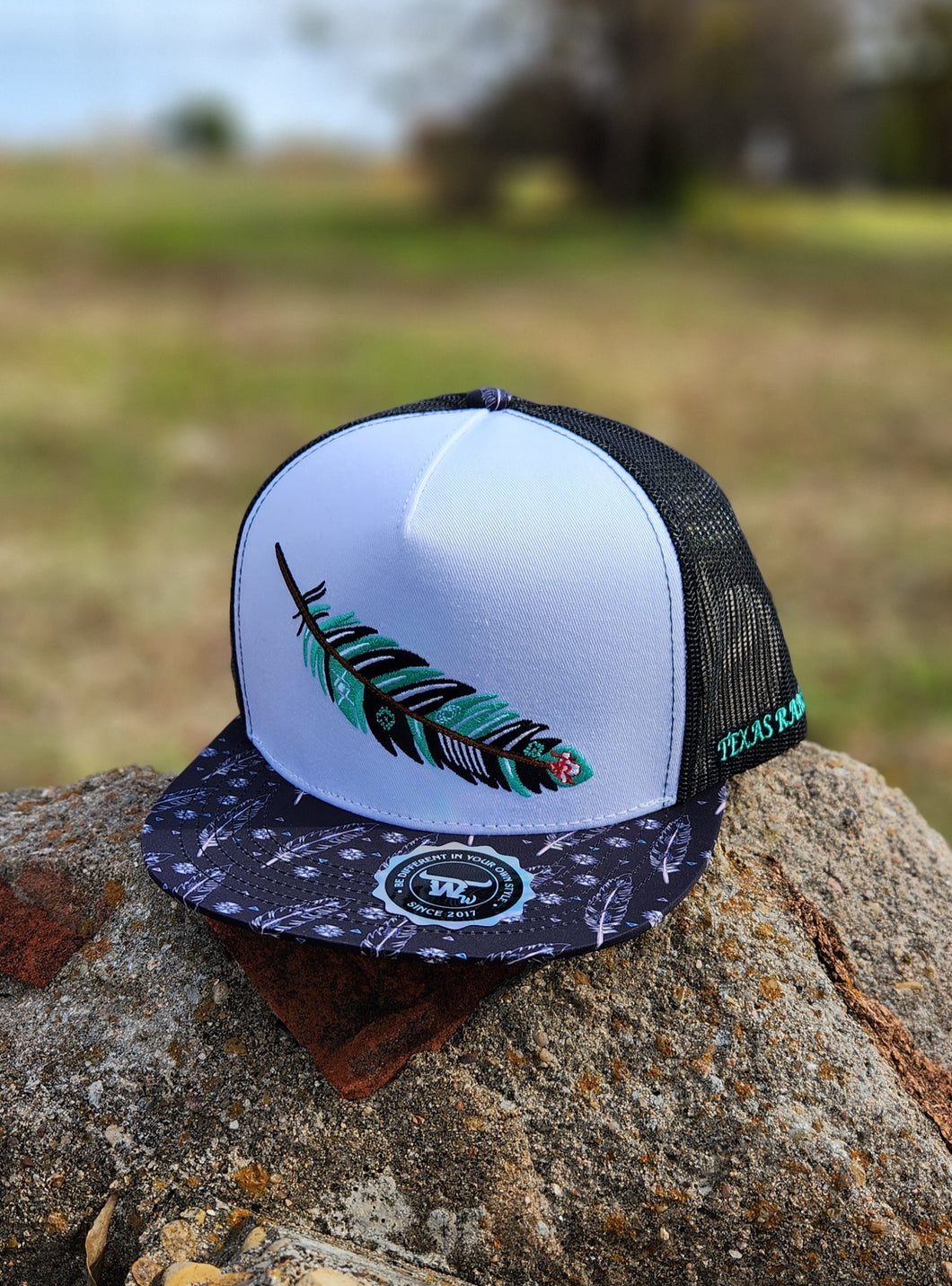 Eagle - Brim/White/Black