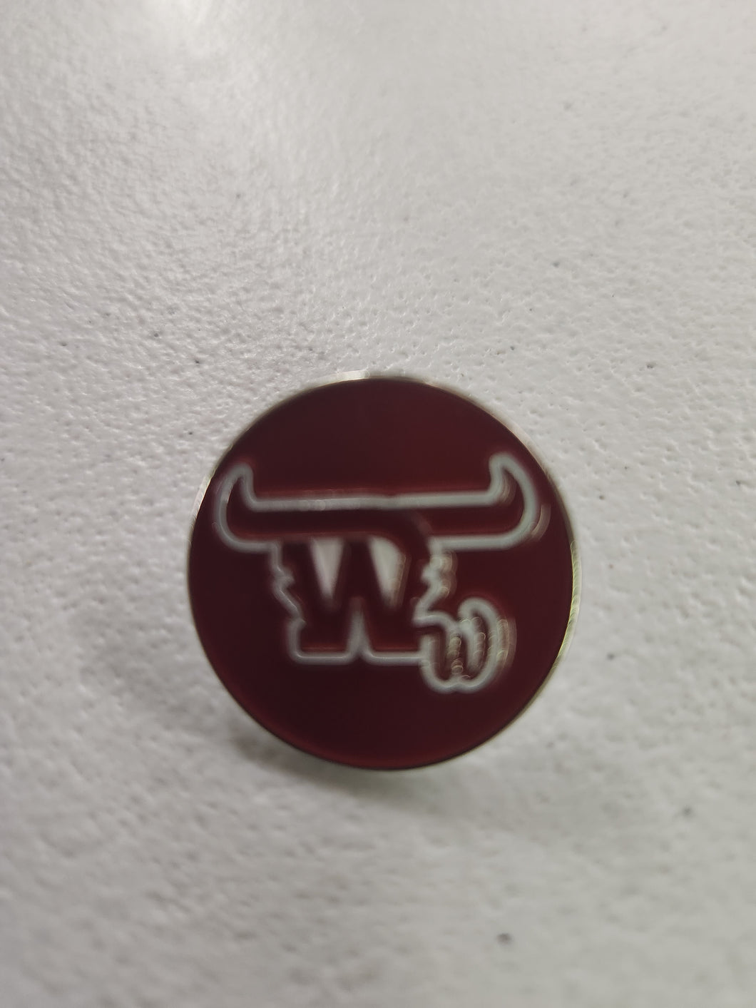 Wwestern Red Pin